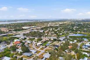 2227 Montclair Dr, Sarasota, FL 34231 - Photo 46