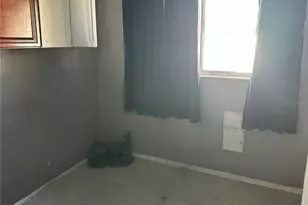 2827 22nd St W, Bradenton, FL 34205 - Photo 10