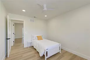 6738 Avenue D, Sarasota, FL 34231 - Photo 40