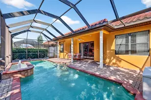 3710 80th Dr E, Sarasota, FL 34243 - Photo 32