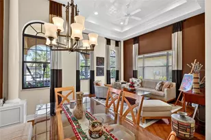 3710 80th Dr E, Sarasota, FL 34243 - Photo 10