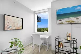 800 N Tamiami Trail, Sarasota, FL 34236 - Photo 10