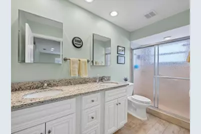 4021 Oakhurst Drive #3121, Sarasota, FL 34233 - Photo 22