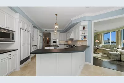 136 Golden Gate Point #502, Sarasota, FL 34236 - Photo 12