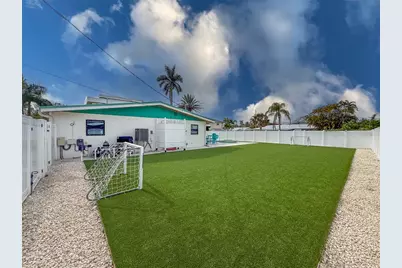 208 84th Street, Holmes Beach, FL 34217 - Photo 34