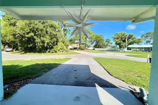 3495 Tree Line Ct, Sarasota, FL 34231 - Photo 38