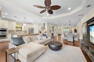 2525 Vaccaro Dr, Sarasota, FL 34231 - Photo 26