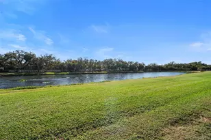 2525 Vaccaro Dr, Sarasota, FL 34231 - Photo 56