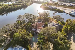 5381 Palos Verdes Dr, Sarasota, FL 34231 - Photo 26