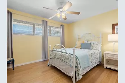 2155 Wood Street #B17, Sarasota, FL 34237 - Photo 10