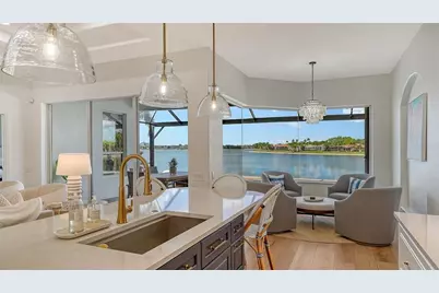 6619 Waters Edge Way, Lakewood Ranch, FL 34202 - Photo 2