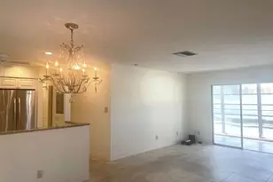 554 Sutton Pl, Longboat Key, FL 34228 - Photo 2