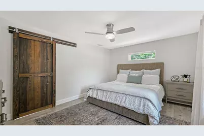 2115 Grove Street, Sarasota, FL 34239 - Photo 18