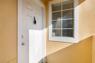 1030 Villagio Cir, Sarasota, FL 34237 - Photo 4