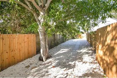 1205 Highland Street S, Saint Petersburg, FL 33701 - Photo 34