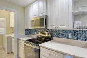 1500 Burgos Dr, Sarasota, FL 34238 - Photo 10