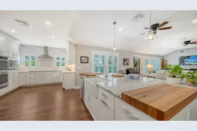 3606 Palonia Court, Sarasota, FL 34239 - Photo 4