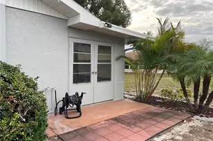 402 Finchley Ct, Sun City Center, FL 33573 - Photo 16