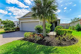 5635 Los Robles Ct, Palmetto, FL 34221 - Photo 2