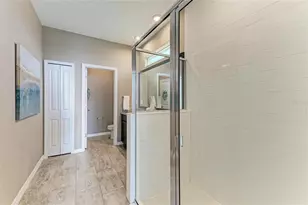 5635 Los Robles Ct, Palmetto, FL 34221 - Photo 14