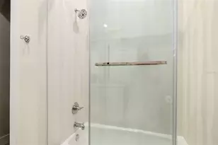 1879 Hibiscus St, Sarasota, FL 34239 - Photo 46