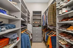 1879 Hibiscus St, Sarasota, FL 34239 - Photo 32