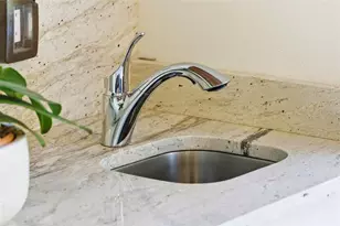 1879 Hibiscus St, Sarasota, FL 34239 - Photo 64