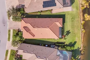 2414 Vaccaro Dr, Sarasota, FL 34231 - Photo 28