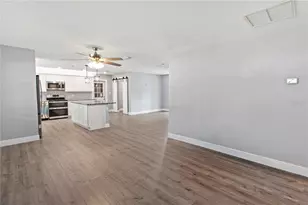 2401 10th St W, Palmetto, FL 34221 - Photo 16