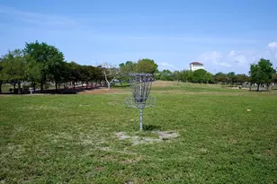 516 Laurel Pk Dr, Sarasota, FL 34236 - Photo 96