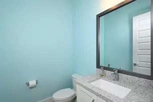 516 Laurel Pk Dr, Sarasota, FL 34236 - Photo 16