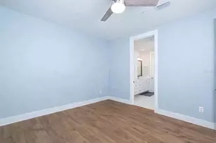 516 Laurel Pk Dr, Sarasota, FL 34236 - Photo 20