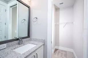 516 Laurel Pk Dr, Sarasota, FL 34236 - Photo 36