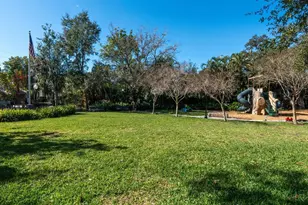 516 Laurel Pk Dr, Sarasota, FL 34236 - Photo 74