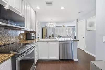 7681 Bergamo Avenue, Sarasota, FL 34238 - Photo 12