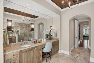 9218 McDaniel Ln, Sarasota, FL 34240 - Photo 26