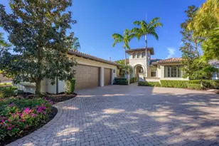 9218 McDaniel Ln, Sarasota, FL 34240 - Photo 2