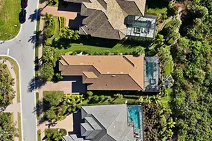 9272 McDaniel Ln, Sarasota, FL 34240 - Photo 44