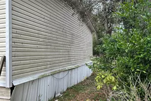 13752 214th St, O'Brien, FL 32071 - Photo 2