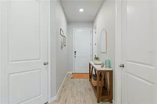 5658 Silverbridge Trl, Bradenton, FL 34211 - Photo 4