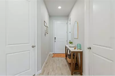 5658 Silverbridge Trail, Bradenton, FL 34211 - Photo 2