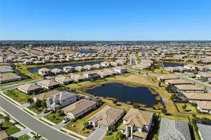 15719 Islandwalk Ave, Bradenton, FL 34211 - Photo 4