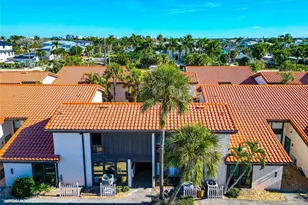 800 S Boulevard of the Presidents, Sarasota, FL 34236 - Photo 2