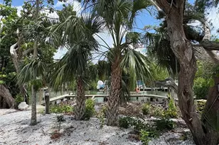3441 Gulfmead Dr, Sarasota, FL 34242 - Photo 18