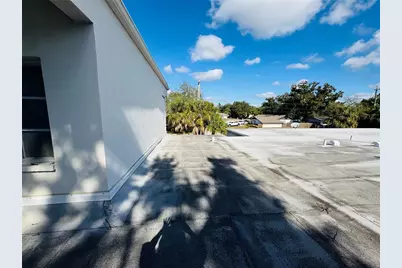 4509 Bee Ridge Road #E, Sarasota, FL 34233 - Photo 20