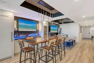 1035 Seaside Dr, Sarasota, FL 34242 - Photo 8