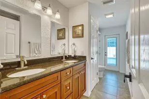 2605 Sunnybrook Dr, Sarasota, FL 34239 - Photo 16