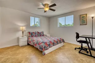 2605 Sunnybrook Dr, Sarasota, FL 34239 - Photo 36