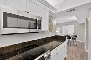 5855 Midnight Pass Rd, Sarasota, FL 34242 - Photo 10