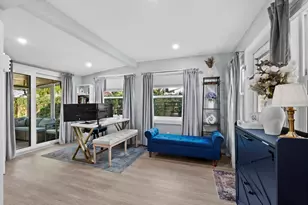 2421 Prospect St, Sarasota, FL 34239 - Photo 14